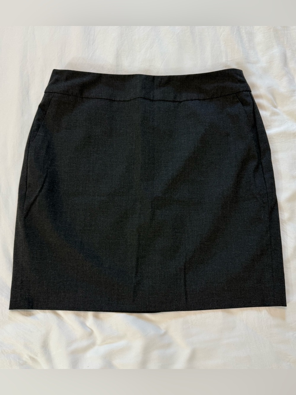 Banana Republic Dark Grey Mini Pencil Skirt Size 8